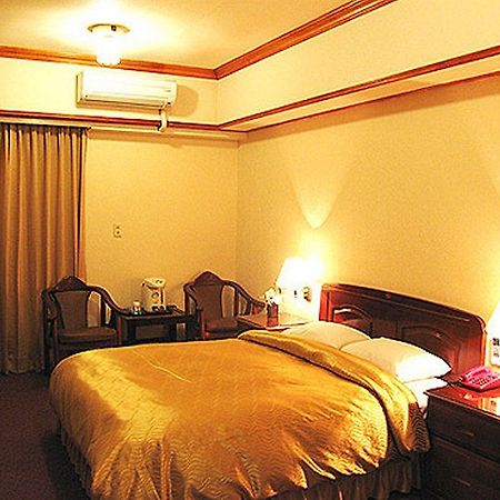 Sin Fu Business Hotel Ταϊχούνγκ Εξωτερικό φωτογραφία