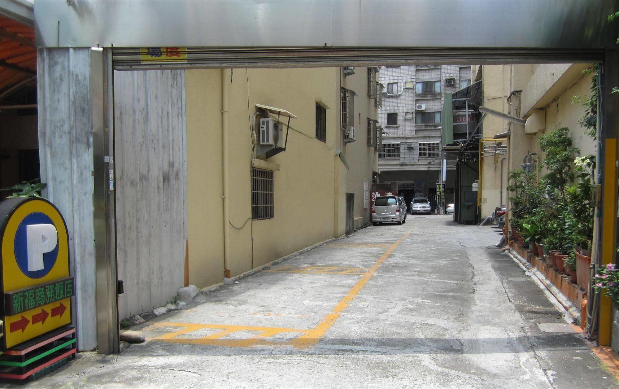 Sin Fu Business Hotel Ταϊχούνγκ Εξωτερικό φωτογραφία
